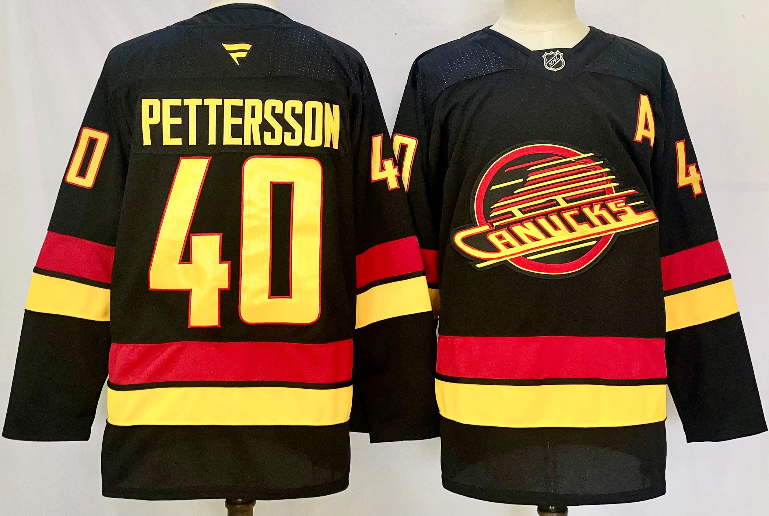 Men Vancouver Canucks 40 Pettersson Black 2025 Home Premier Player NHL Jersey